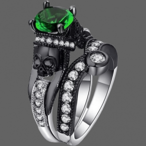 Bague tete de mort Zirconium Femme